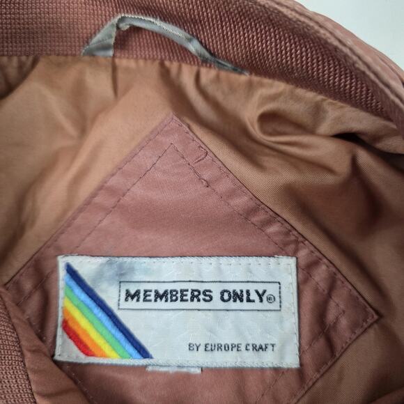 Vintage Members Only Jacket Mens Medium Brown Classic Racer Bomber Epaulets 80s - Picture 4 of 14